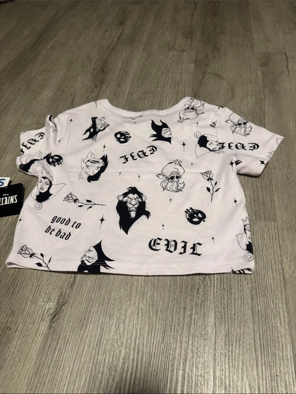 Girls' Pale Pink Short Sleeve Graphic crop top - Villain Print